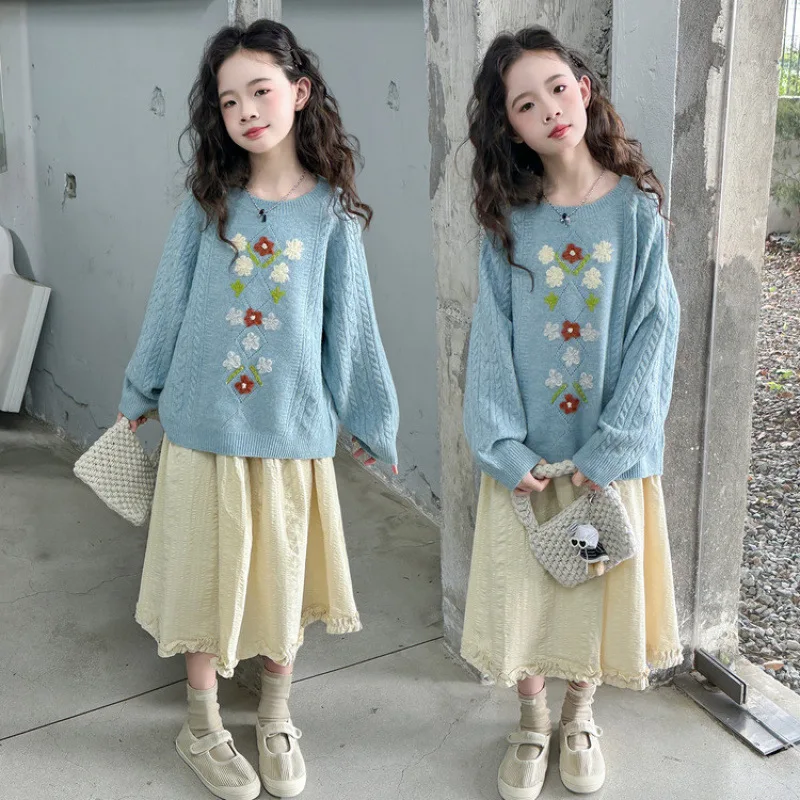 

Autumn Fashionable Girls' Sweaters Children's Flowers Embroidery Knitted Sweaters Girls' Tops Pullover for Older Girls Stylish