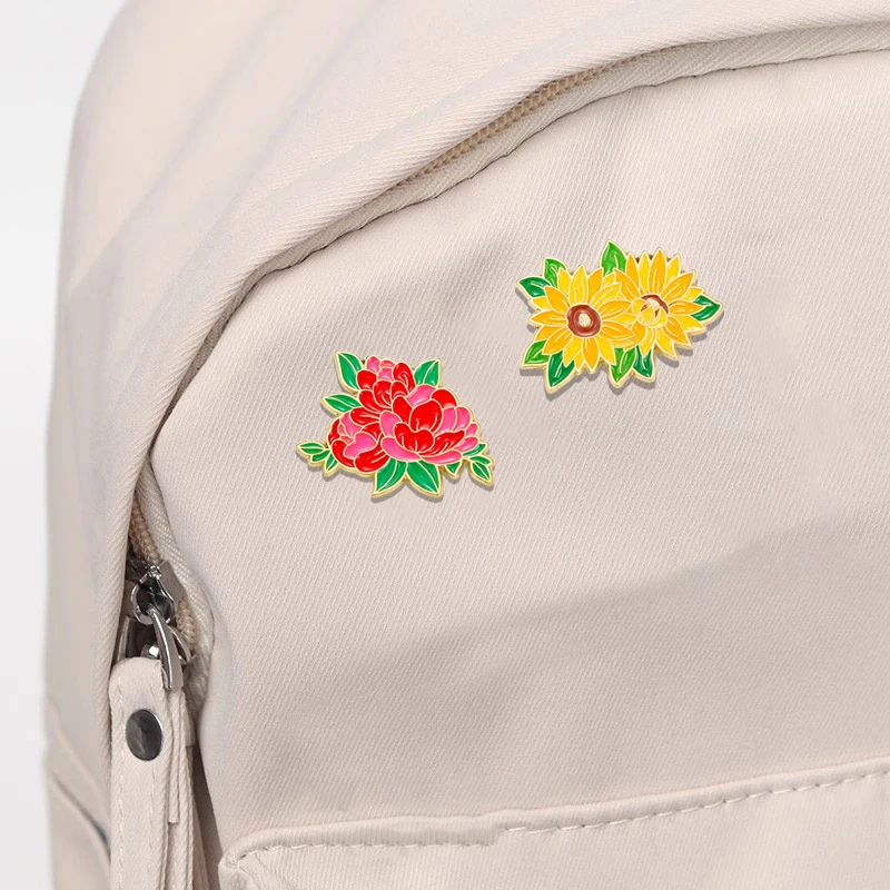 Beautiful Flower Theme Pins Peach Plum Blossoms Chrysanthemums Peony Enamel Brooches Cheap Women Jewelry Wholesale