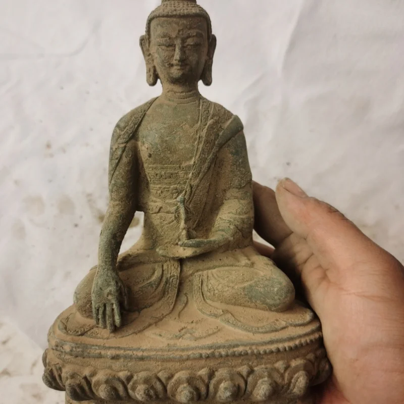 

Antique Excavated Bronze Collection Patinaed with Soil and Patina Retro Ornament Home Decoration Shakyamuni