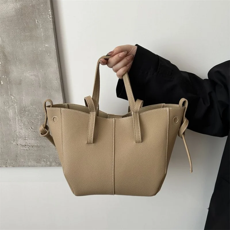 

Luxury Brand High - End Leather Women's Shoulder Bag Popular Classic Elegant Commuter Bag