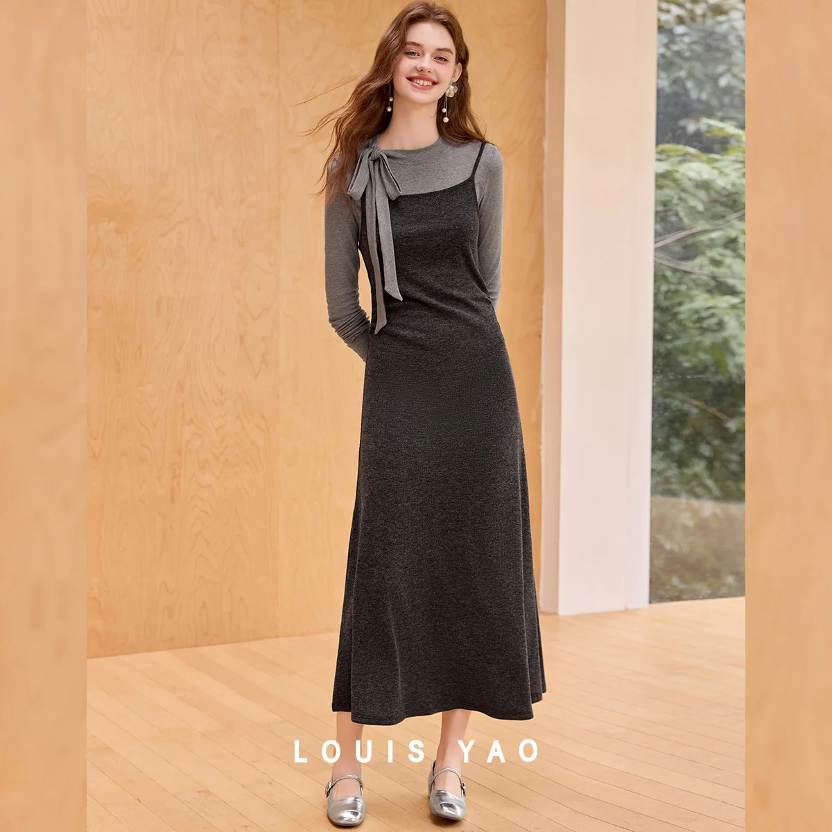 

LOUIS YAO Fake Two Piece Women's Dress 25 Autumn Long Sleeve Dress Micro Elastic Round Neck Bow Tie Waist Long A-line Skirt
