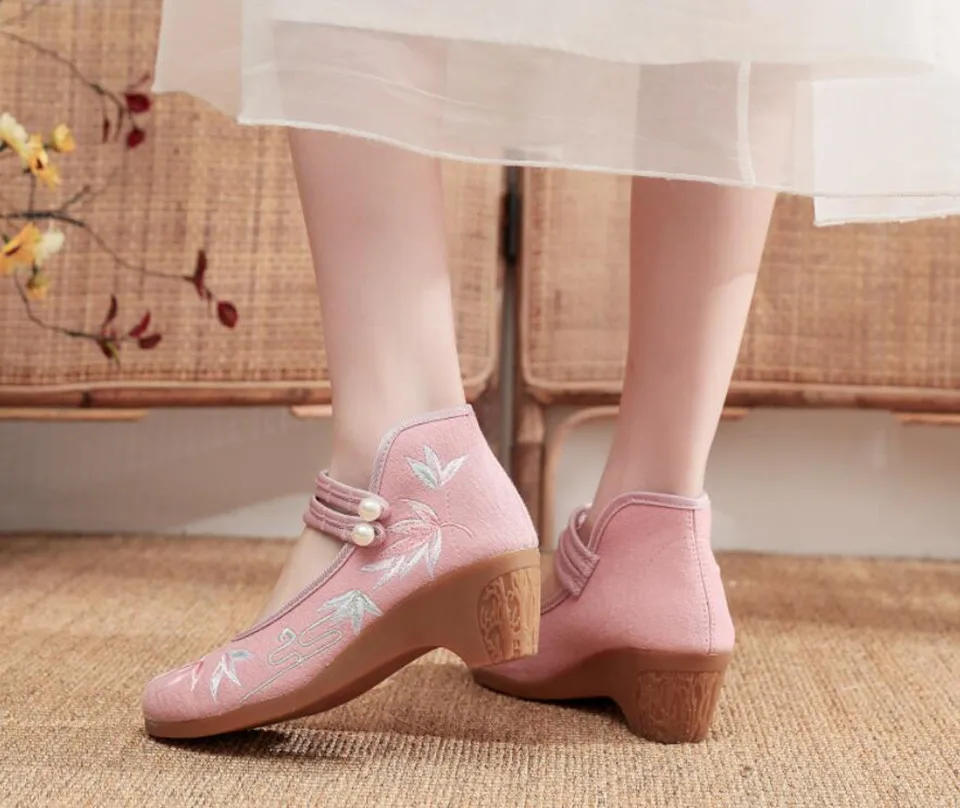 Women Ankle Button Strap Pumps Ethnic Embroidery Mary Jane Dress Shoes Mid Heel Cotton Fabric Espadrilles Vintage Sandals