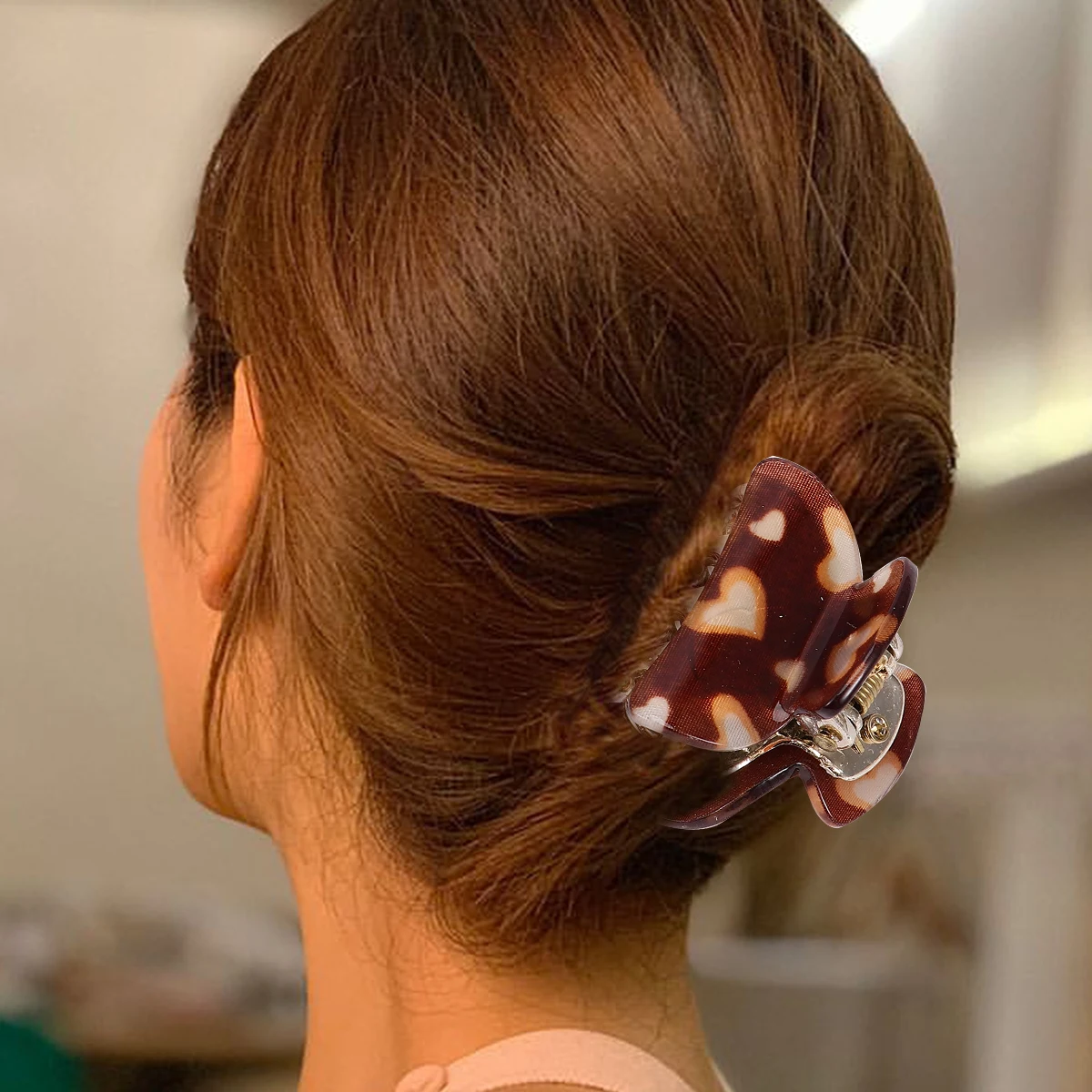 

8Pcs Hair Claw Clamp Hair Clips Heart Pattern Clamp Clips Hair Accessories for Women (Heart Color for Random)