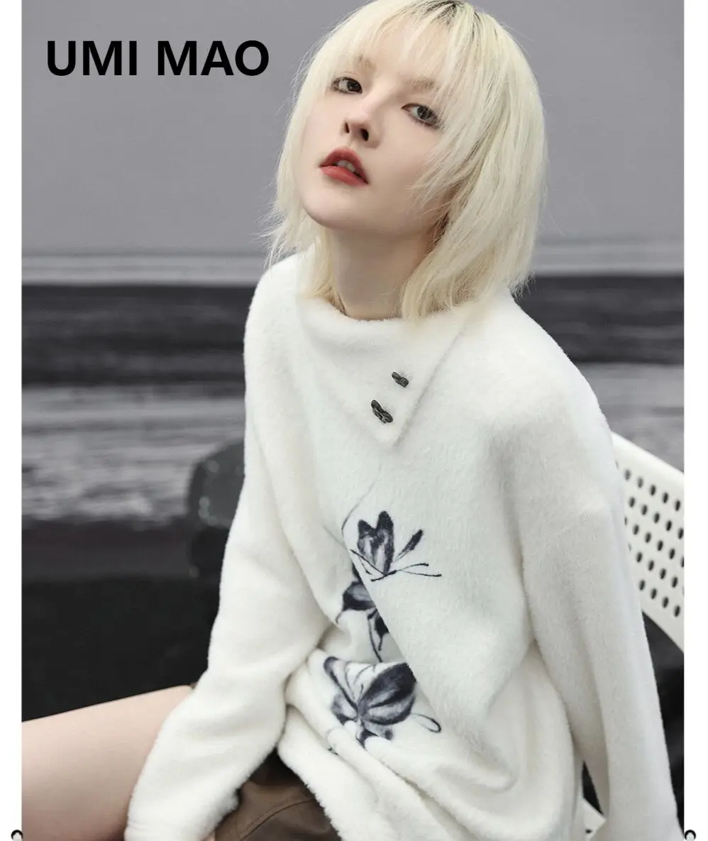 UMI MAO Sweet Cool Butterfly Printed Sweater Top 2023 Winter New Girl Style Imitation Mink Fleece Versatile Tops For Women Femme