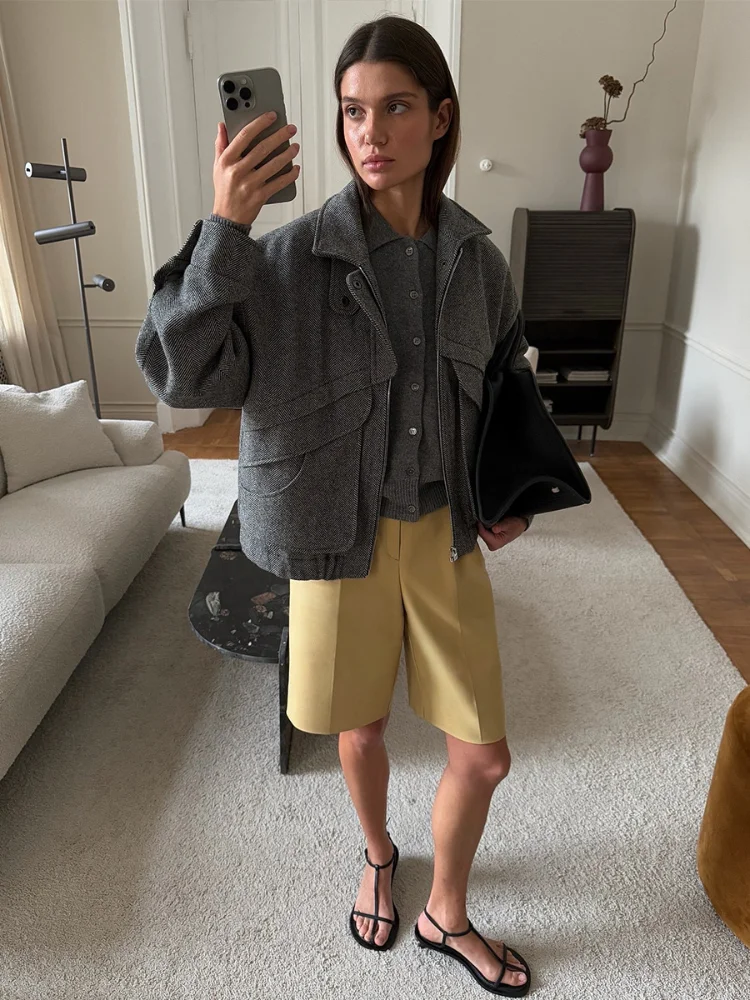 

Full Sleeve Pocket Lapel Short Warm Coat Lady Baseball Jackets Streetwear Zipper Cropped Grey Bomber Jackets Women Autumn Winter