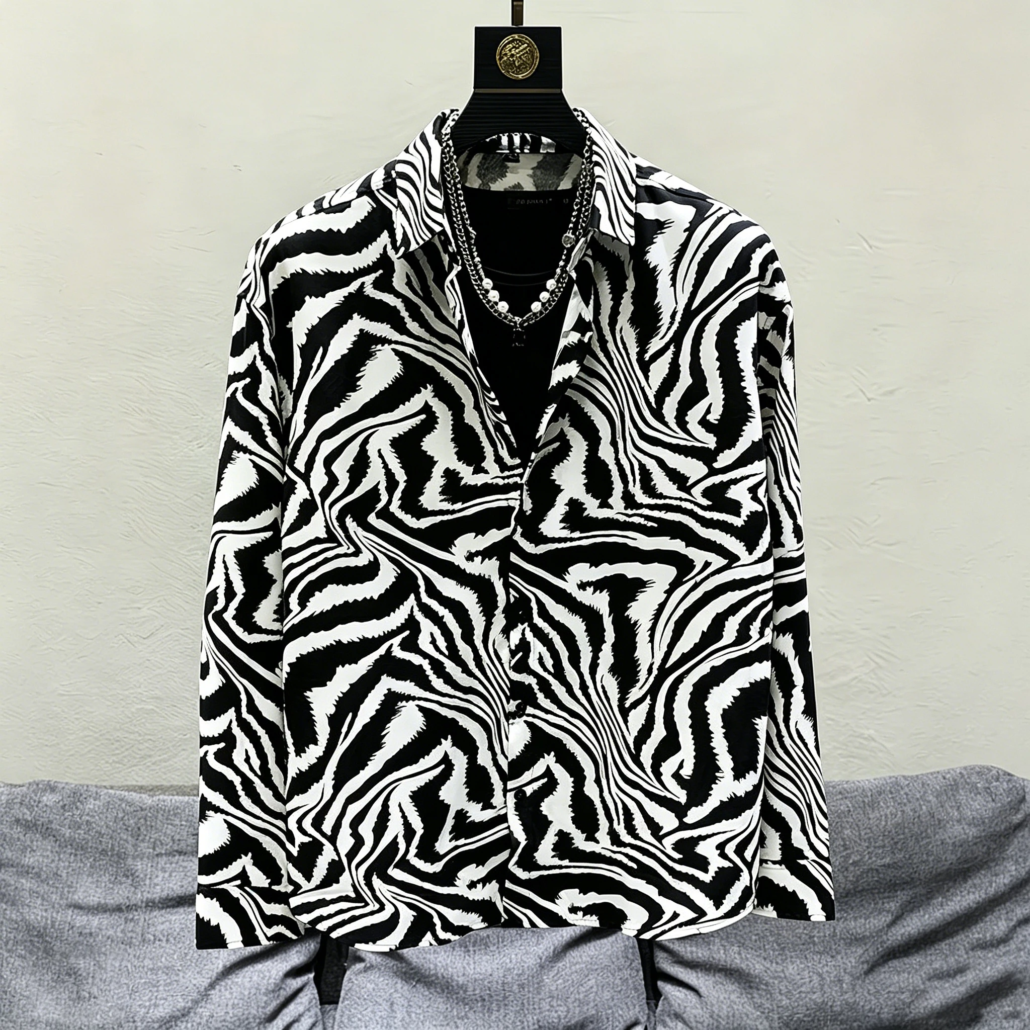 Men's Zebra Print Long-Sleeved Shirt, Loose-Fitting and Draped Printed Collared Shirt, Trendy, Casual, and Versatile Top.