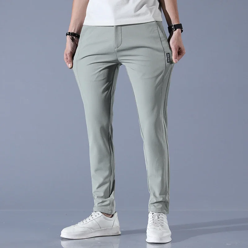 2025 Primavera Verano hombres hielo seda Golf Casual Slim recto pantalones finos moda masculina estiramiento transpirable correr 28-38