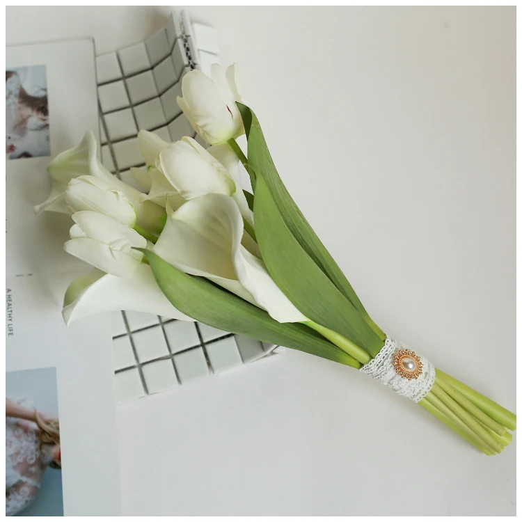 New Arrival Whitney WB581 Calla Lily with Tulip Flowers Bunch Bridal Flower Bouquet Décoration mariage chic élégante Simple