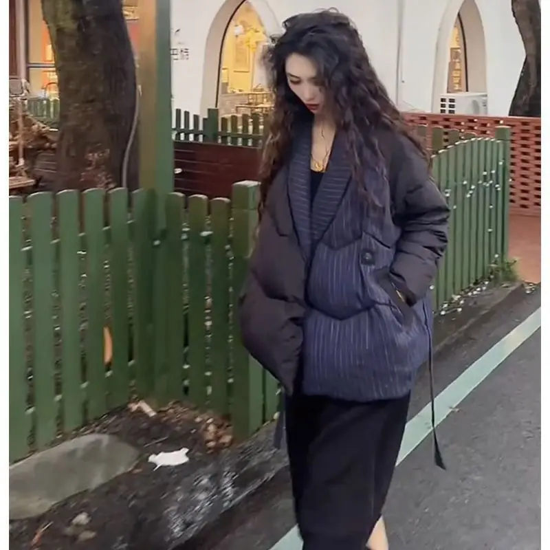 

2025 New Winter Versatile Casual V-neck Jacket Women Korean Fashion Splicing Striped Down Cotton Coat Womens Clothes