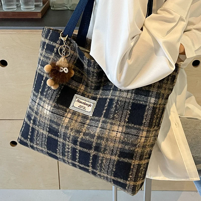 Women's New Autumn Winter Wool Plaid Tote Bag Large Capacity Commute High-Grade Versatile Shoulder Bag