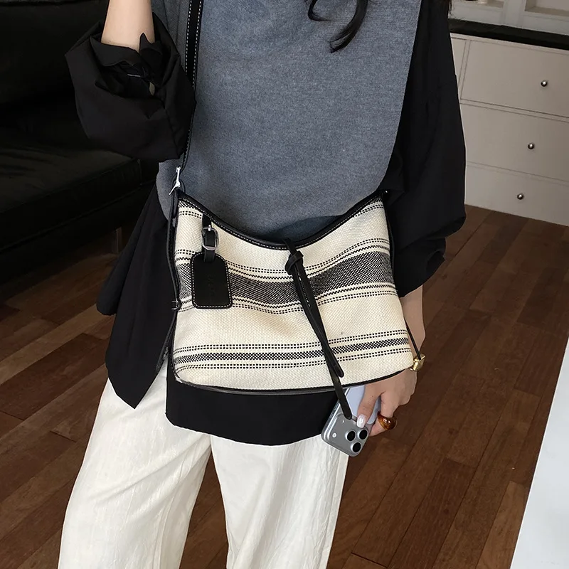 Shoulder Crossbody Bag Fabric Striped Woven Material Shoulder Crossbody Bag Large Capacity Tote Womens Daily Commute Underarm