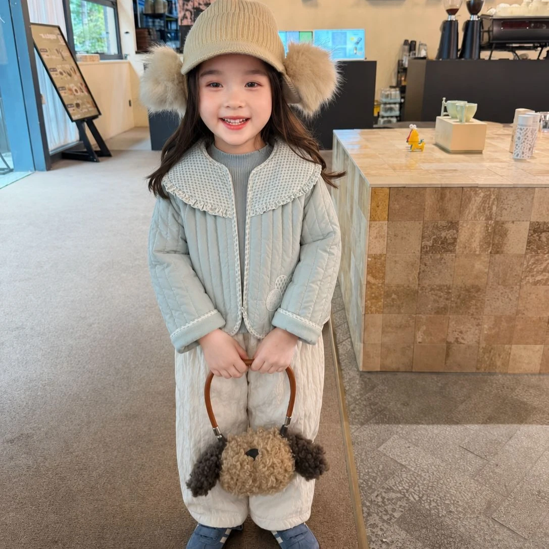 Girls' Suit 2026 Autumn and Winter New Suit Korean Style Girl Baby Sweet Design Feel Cotton Jacket Cotton Pants Two Sets