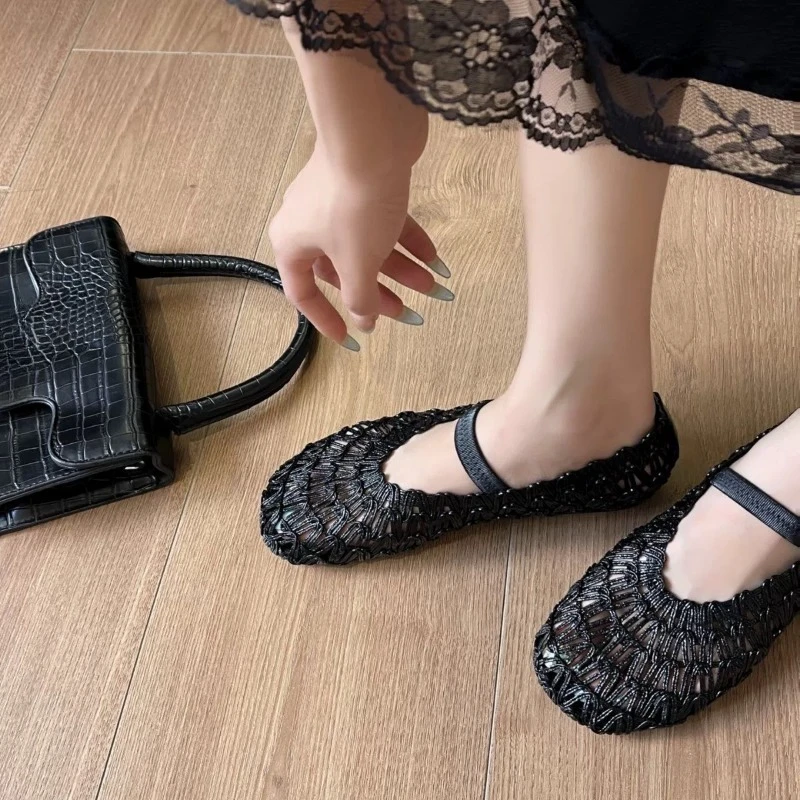 

Лето 2023, новые французские туфли в стиле ретро с неглубоким носком, женские тканые туфли в сетку на плоской подошве с одним ремешком