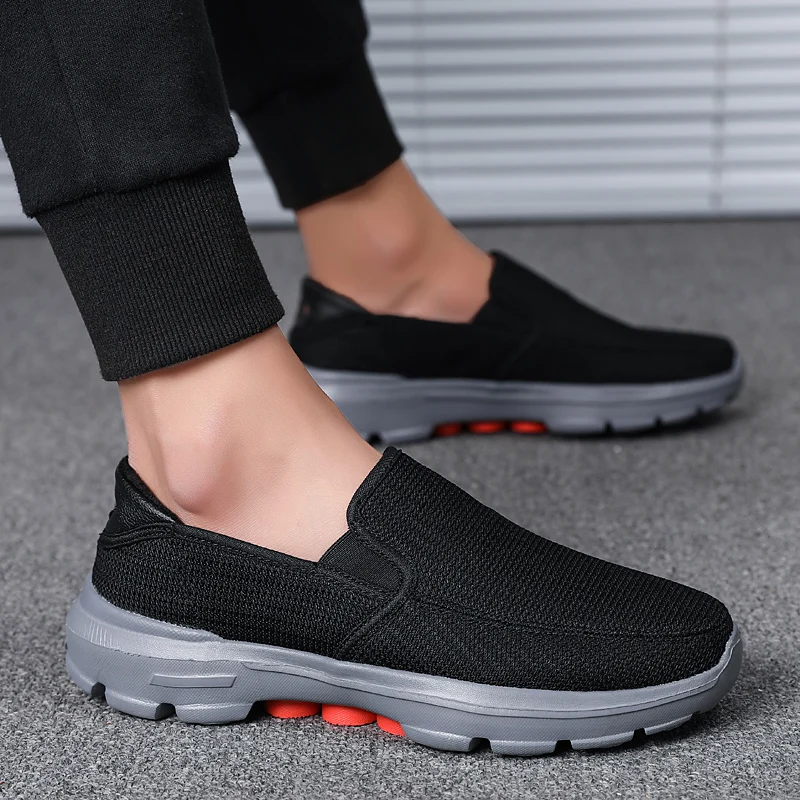 Men Walking Shoes Plush Light Sole Breathable Jogging Fashion Mesh Black Casual Walking Loafers Size 39-45 Father Flats