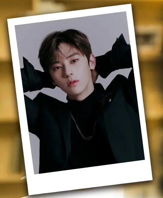 

No Repetition Hwang Min Hyun Photo Mini Card Wallet Lomo Card Fans Collection Gift