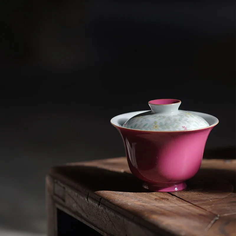 

Carmine jade leaf cover bowl drawing hand-painted ceramic tea bowl handmade tea set