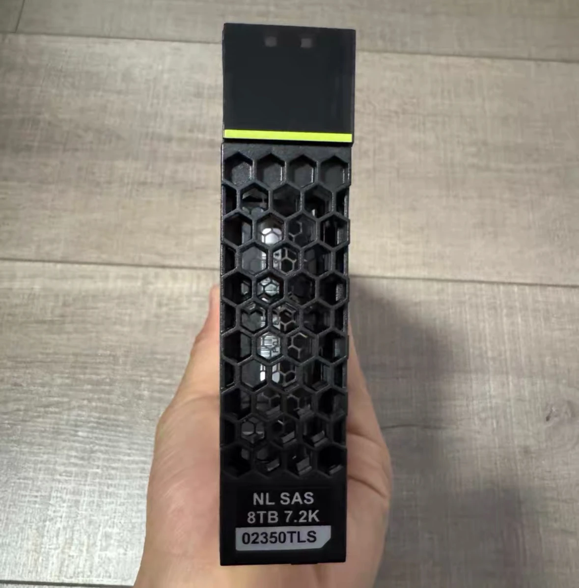 

Для жесткого диска 02350TLS 8T SAS 3,5-дюймового 7,2K S2600 V3 S5210 V5