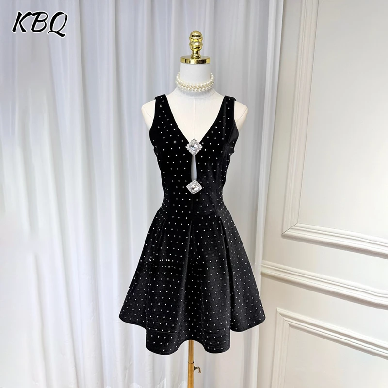 

KBQ Temperament Spliced Diamonds A Line Dresses For Women V Neck Sleeveless Tunic Hollow Out Backless Evening Dress Female New