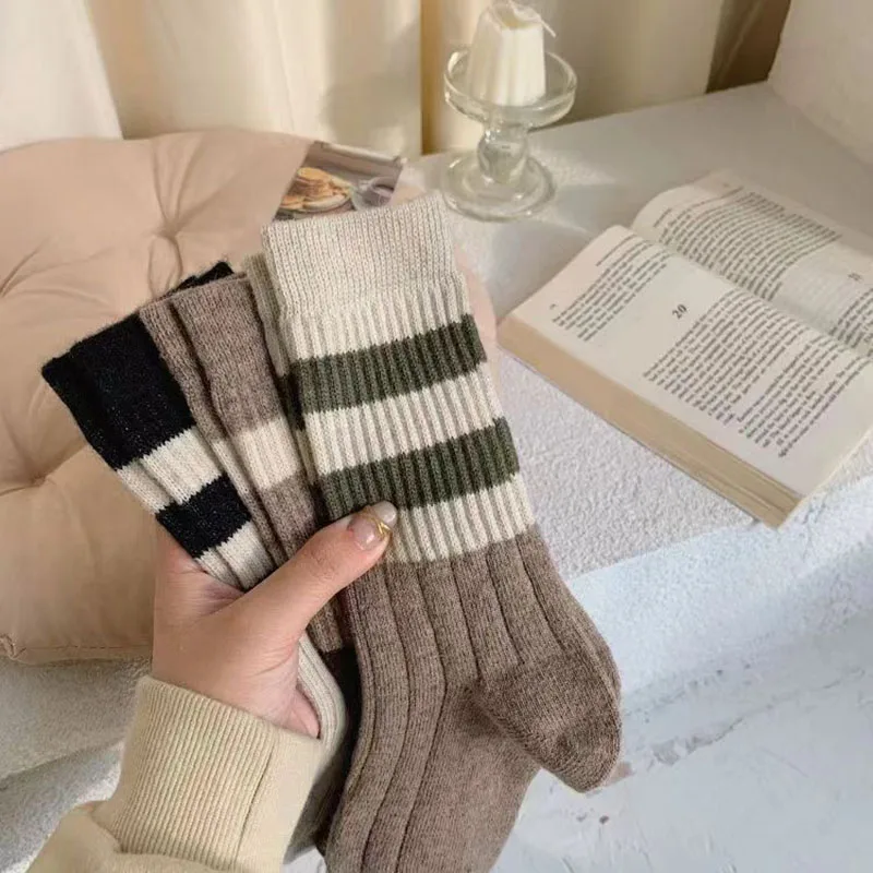 

Socks Women's Fall Winter Fashion Midtube High Appearance Level Mori Vintage Japanese Korean College Wind