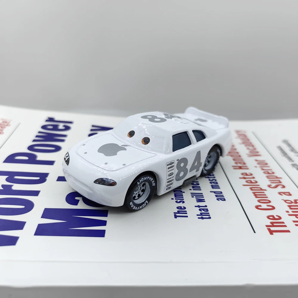 NEUE Disney Pixar Cars3,1:55 Lightning Mcqueen Chick Hicks Jackson Storm Mack Diecast Fahrzeuge Legierung Auto Modell Geburtstag Weihnachten Geschenk