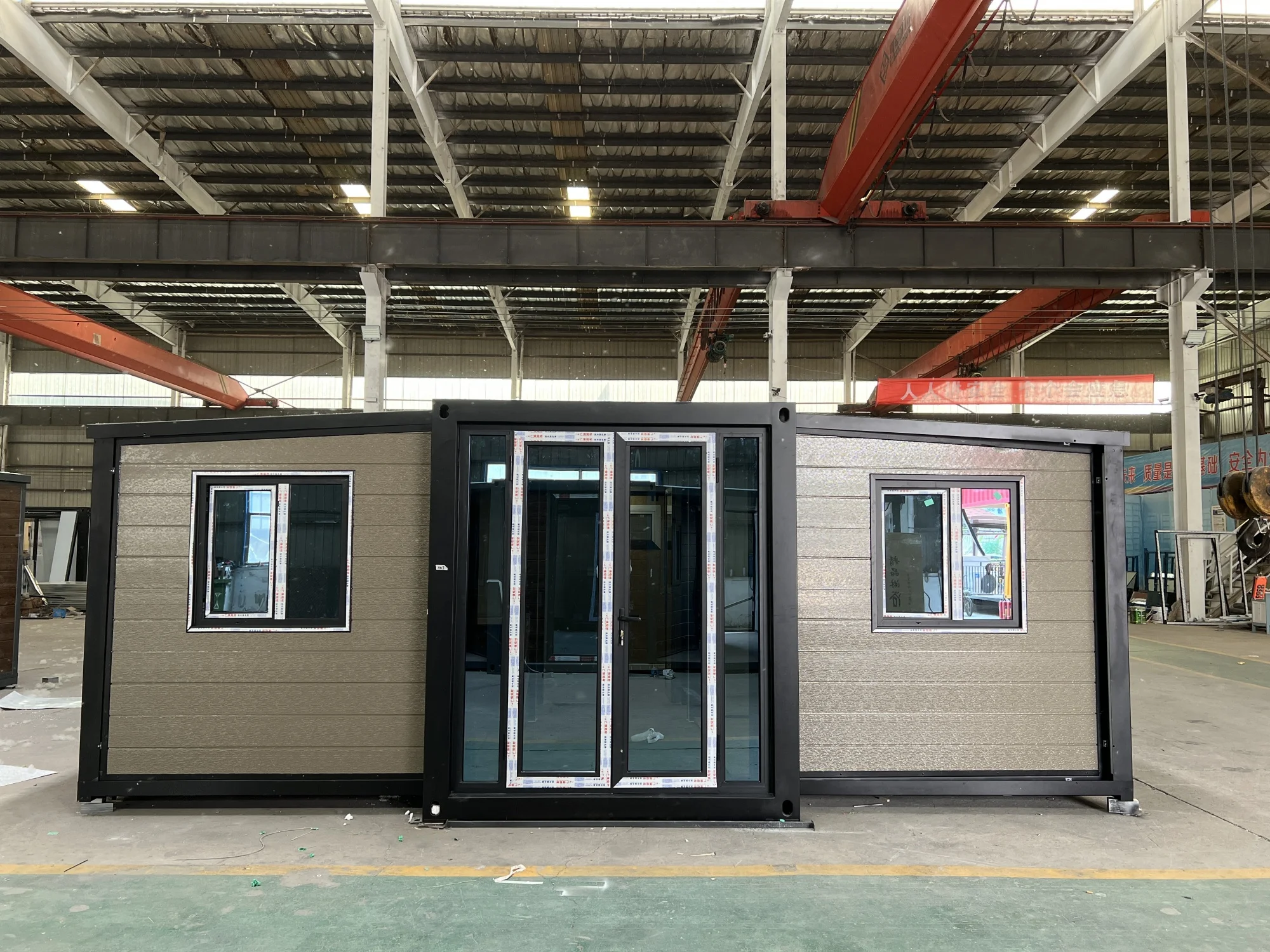 Customized Modern Design Expandable House 20FT Prefabricated Tiny Home Granny Flat Casa House Villa For Outdoor Use