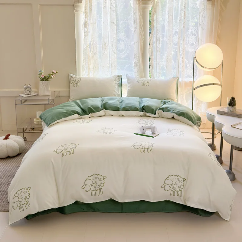 

Cute sheep Printed Duvet Cover Set Green Bedsheet Beige Bear Bed Sets Comfortable Pillowcase Bed Sheet For Home 180x220cm 4pcs