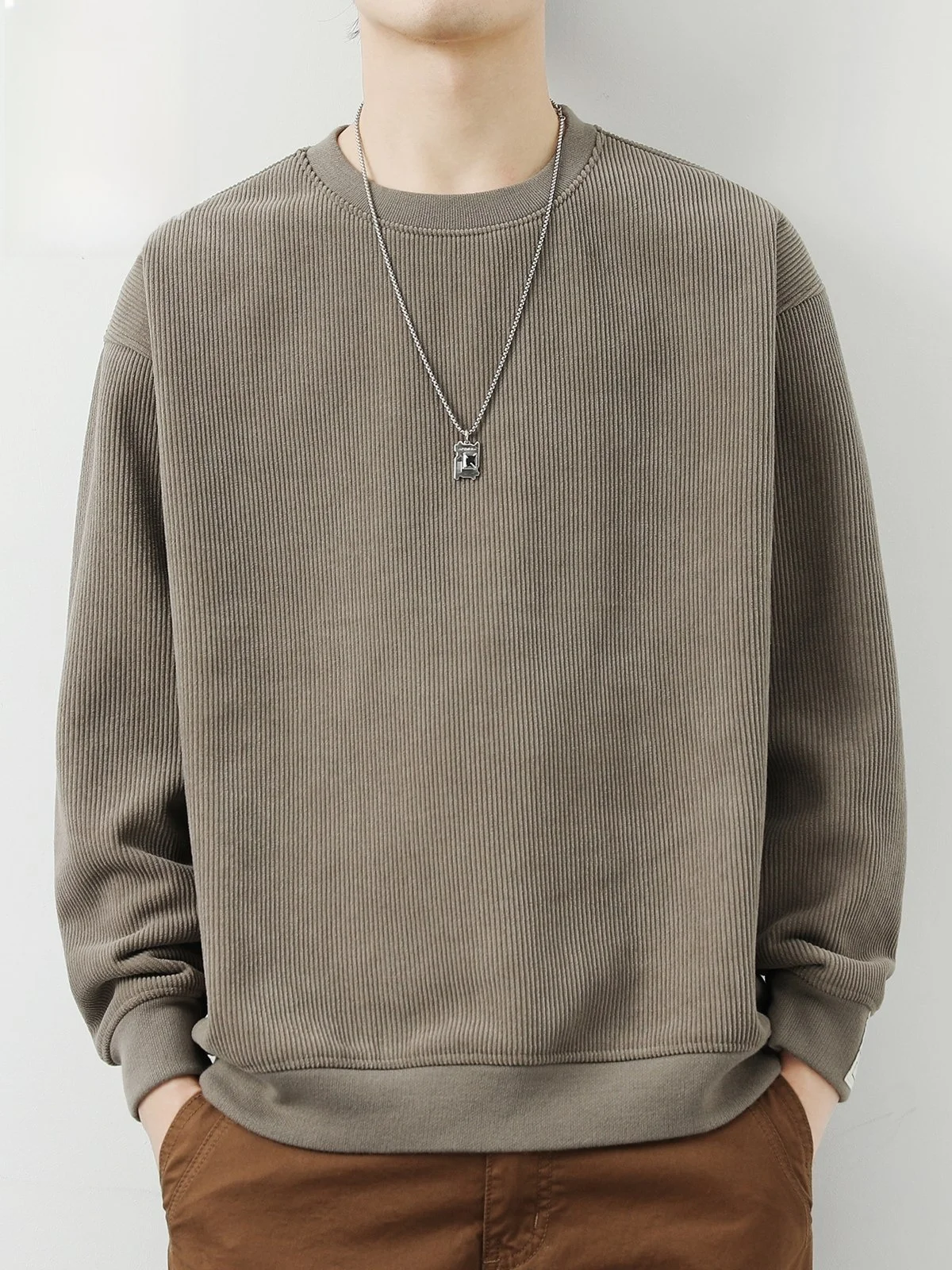 

Men's round Ne Sweatirt Casual Loose Fit Inner Wear Versatile Basic Crew Ne Pullover Hoodl Fce Lined Swea...
