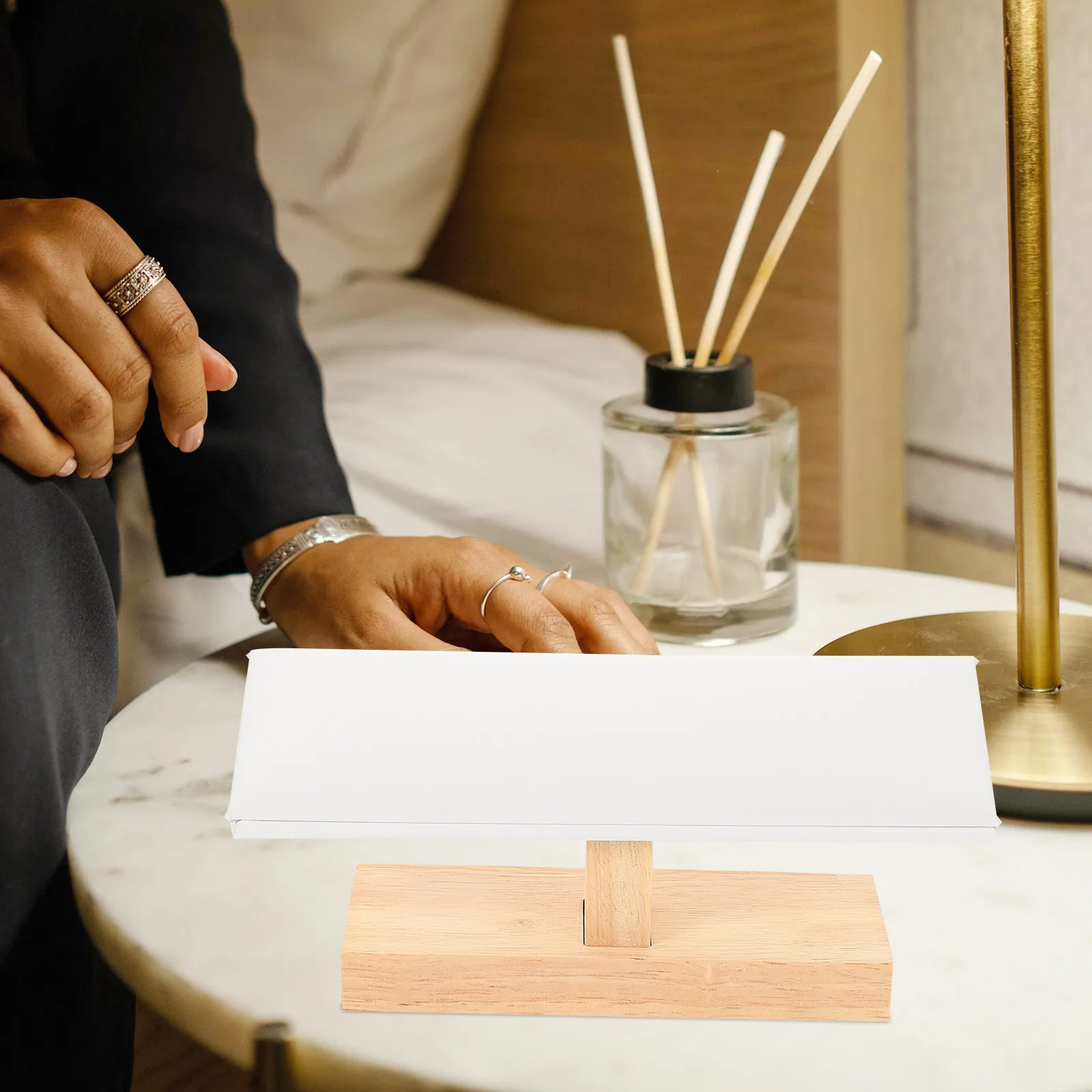 

Household Bracelet Stand Premium Multi-Function Organizer Desktop Bracelet Holder Convenient Watch Accessory Display Rack