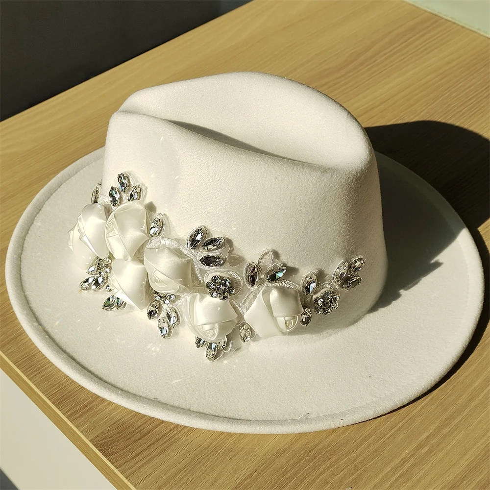 2024 Embroidered Flower White Fedora Hat Women's Jazz Top Hat Spring and Autumn Panama Church Fashion Elegant Wedding Hat