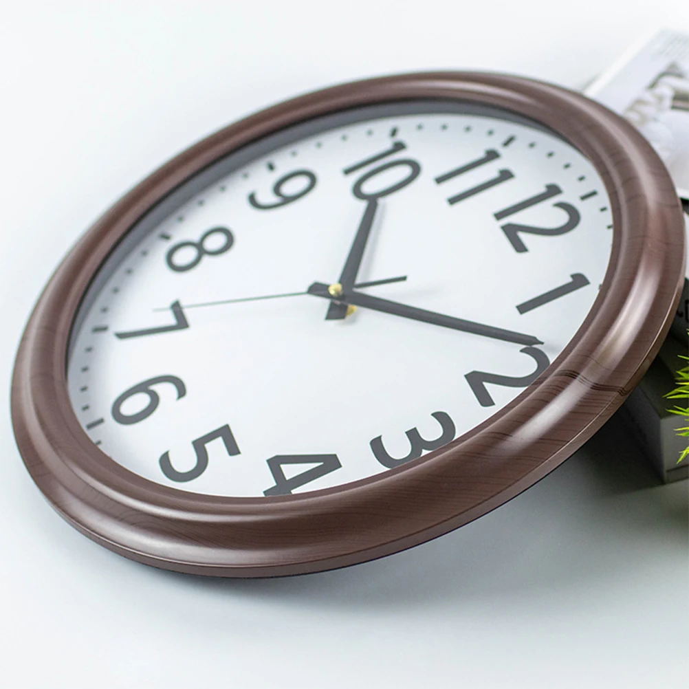 

Silent Round Wall Clock Operated Vintage Style Simple Shape Non-Ticking Decorative Hanging Clock for Bedroom Living Room