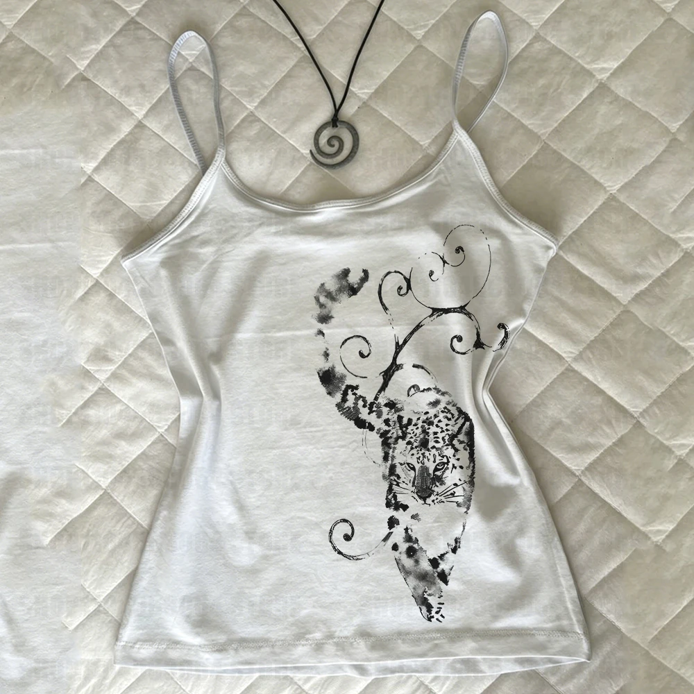 Women's Slim Fit Tiger Print Geometric Pattern T-Shirt Punk Gothic Style Short Sleeve European Fashion Casual Top