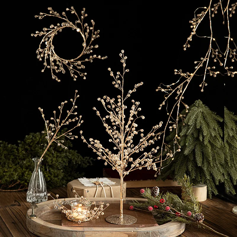 

Christmas atmosphere, scene arrangement, Christmas tree, creative decoration, branch arrangement, sticky pink pentagram