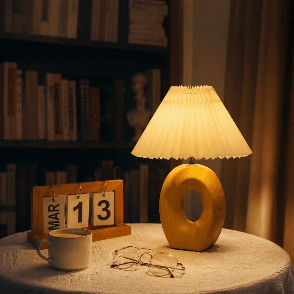 Retro Style Pleated Design Desk Lamp Ceramic Base Minimalist Style Bedside Lamp Energy Saving Dimmable Floor Lamp Reading Light