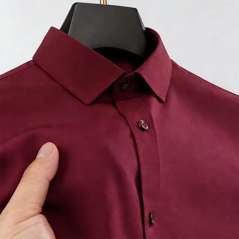 

New men's professional workwear long-sleeved shirt for business casual wear, easy to iron and suitable for commuting.