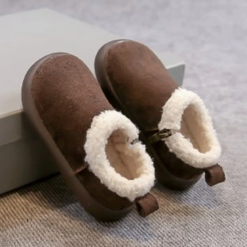 

2025 зимняя новая детская обувь для девочек, утепленные и удобные зимние ботинки, модные и универсальные кожаные ботинки