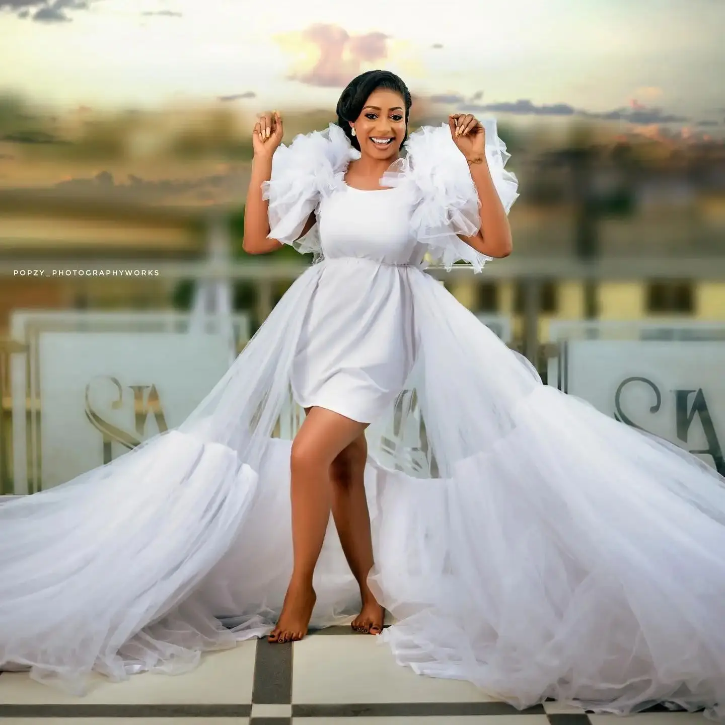 White Wedding Robe Maxi Bathrobe Lingerie Women Gowns Customized Pajamas Photo Shoot Birthday Bride Wed Fluffy Party Sleepwear