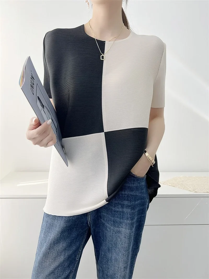 2022 Summer Black White Casual Issey Pleated Top Women's Color Matching T-shirt Short-sleeved Round Neck Miyak Pleats Clothes