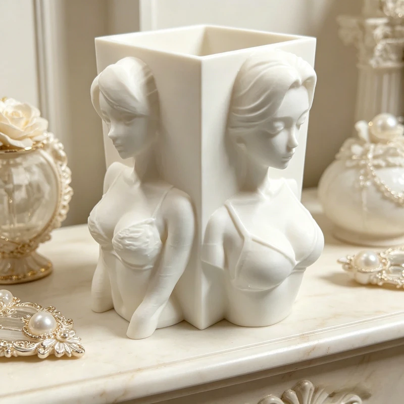 

3D Relief Bust Pen Holder, exquisite art decor. Ideal for desktop, cafe and bar, creating elegant artistic atmosphere.