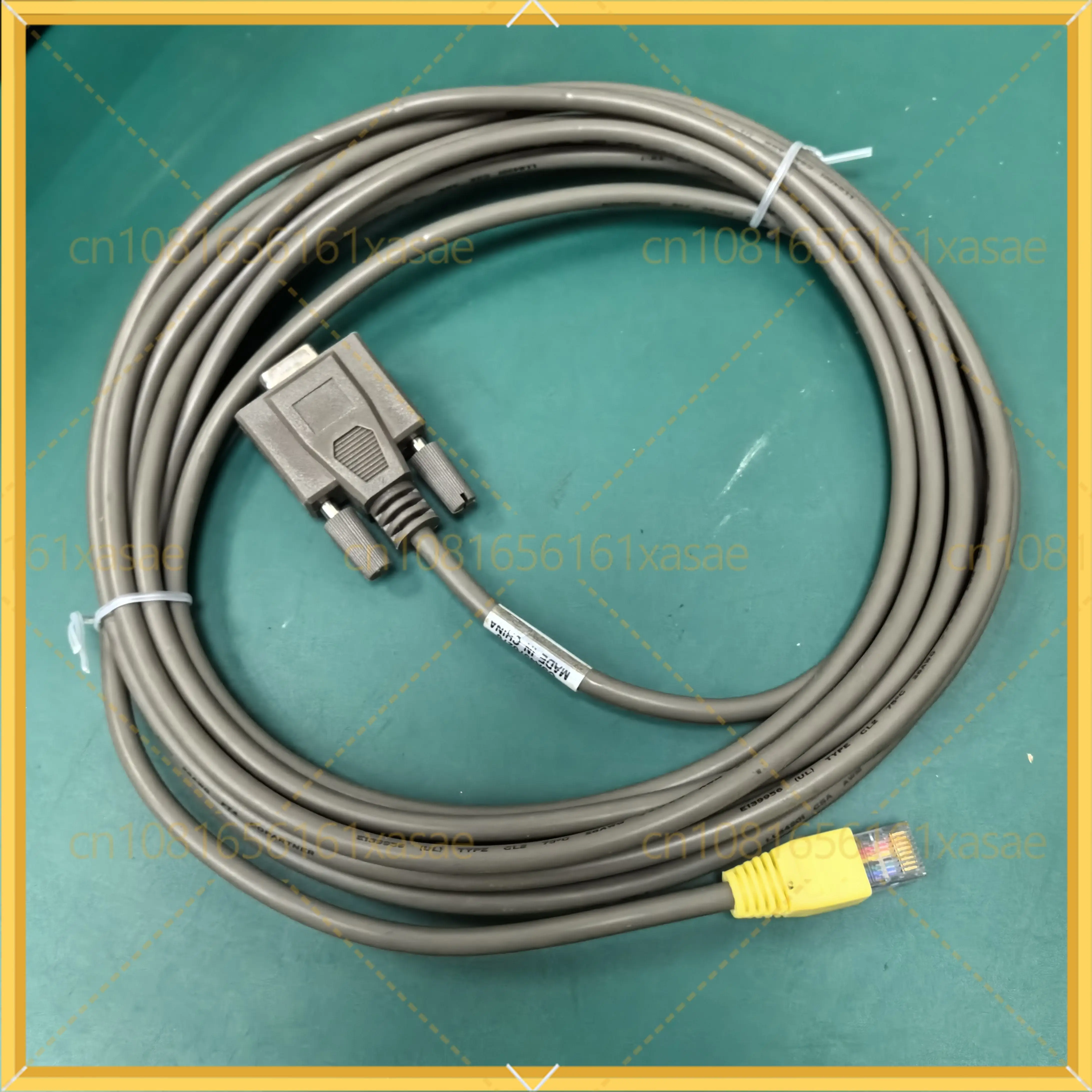 

Кабель Dell EMC 3 метра (9-контактный Serial на RJ45) HD383 038-003-408