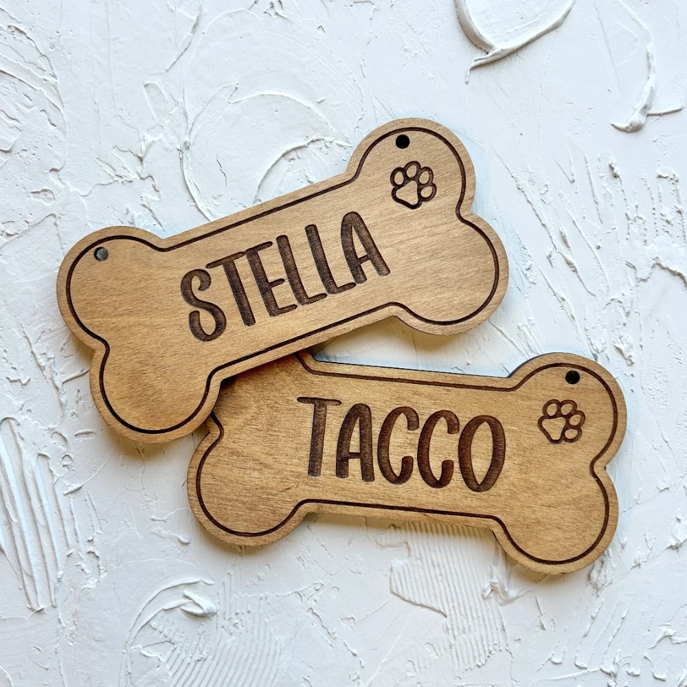 Customize a wooden dog cage nameplate, engrave the name of a dog or a cat, personalize a dog bone nameplate, a dog den nameplate