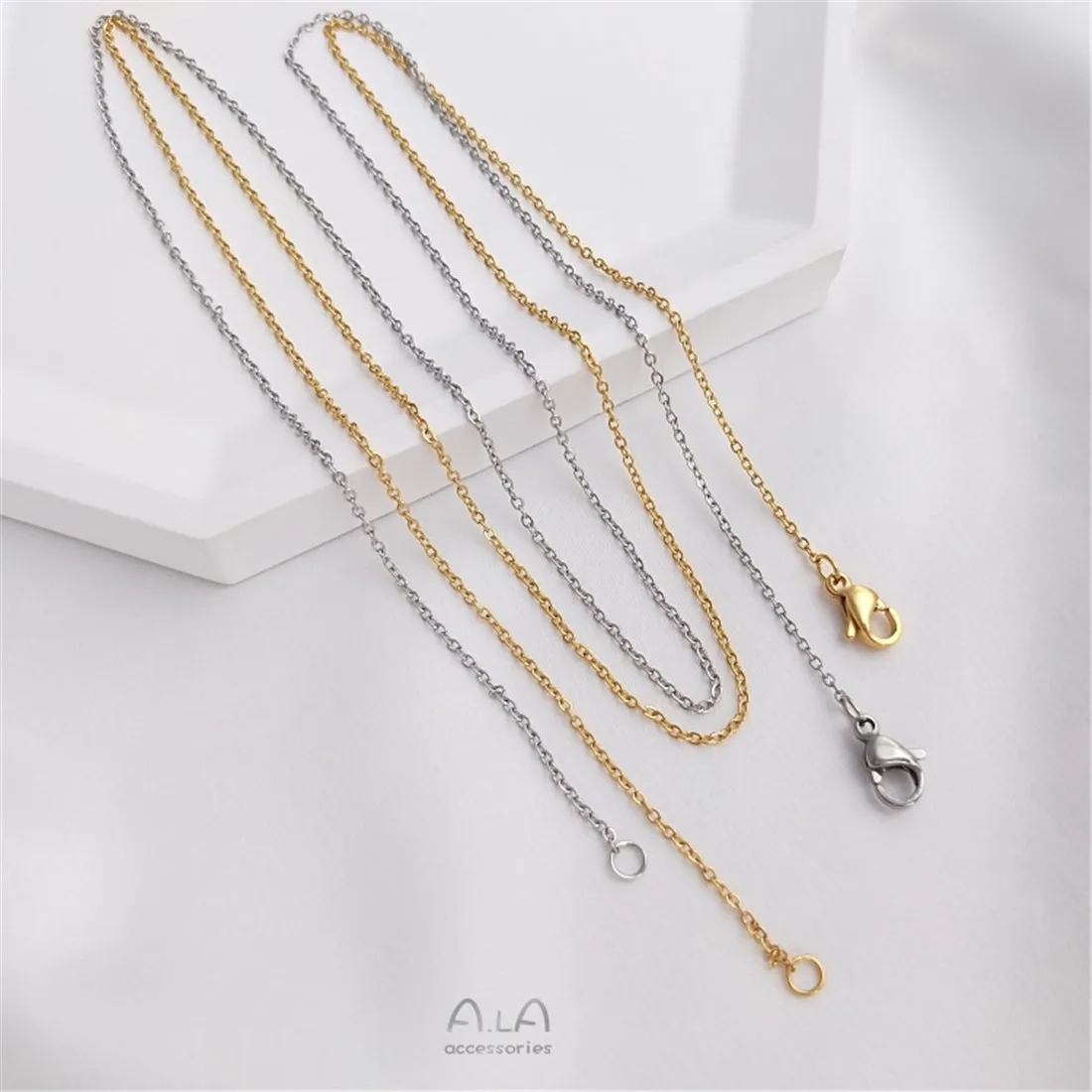 18K Vacuum Gold Plated Titanium Steel Ultra Thin O Link Clavicle Chain, Luxury Thin Neck Chain Necklace for Women