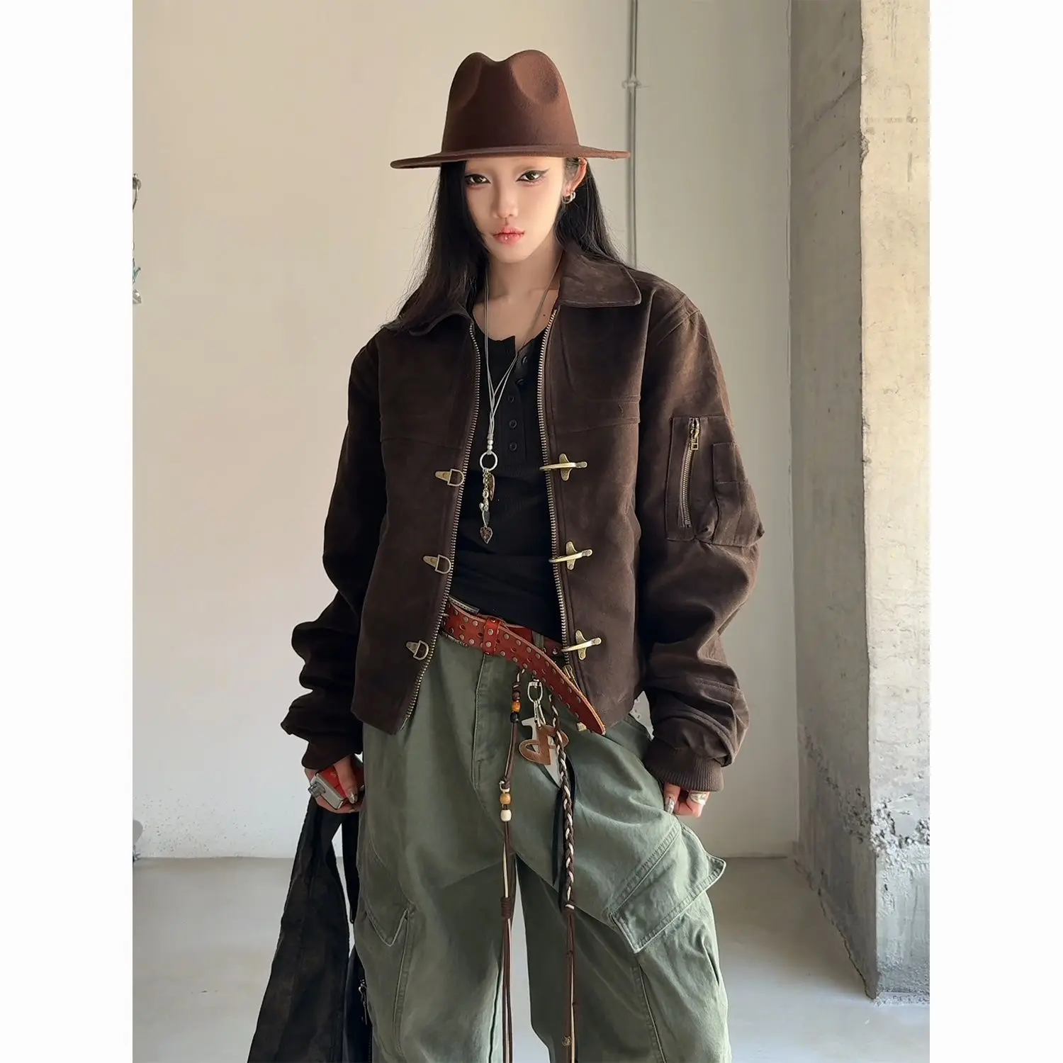American retro distressed imitation suede jacket men's autumn niche deconstructed aircraft buckle vintage short jacket
