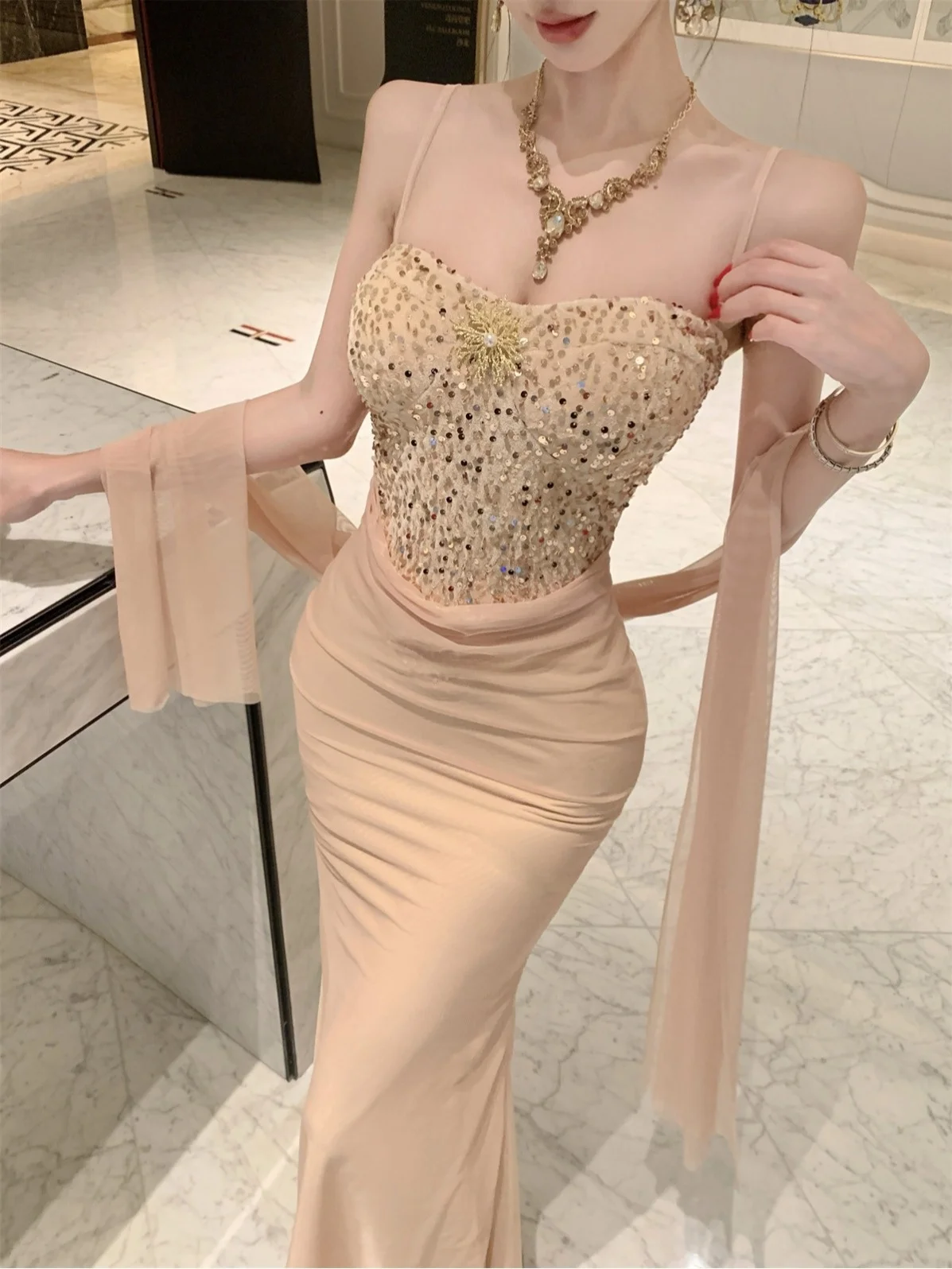 

Элегантное женское платье-русалка с пайетками и вставками, длинное, для осенне-зимнего сезона, уличный стиль, на день рождения, премиум-класс