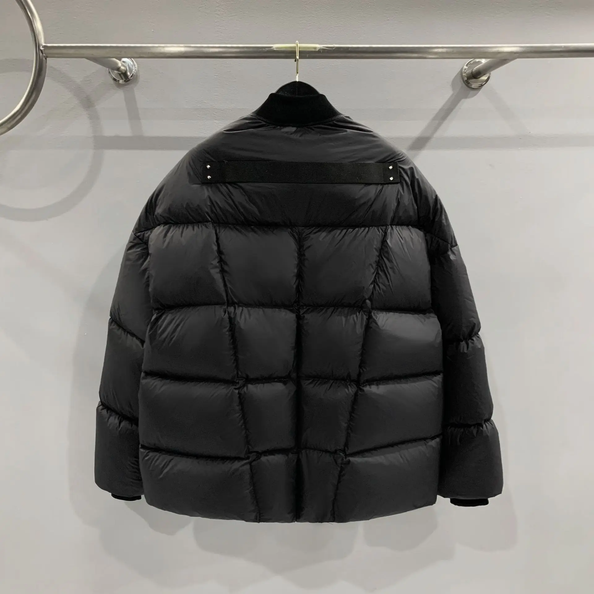 Brand R0 Down Jackets Quilted Thread Design Simple and Loose casual Thickened Down Coat Warm Coat