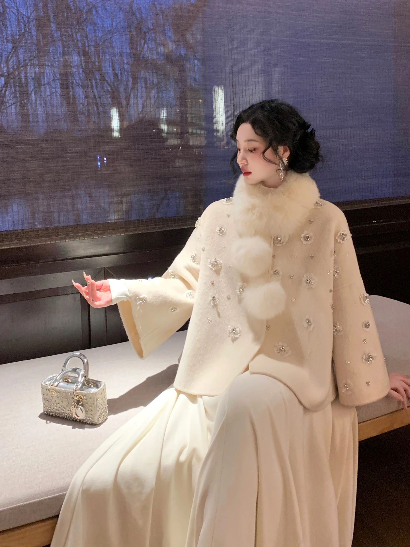 

Lu Jin 'Spring Courard Snow' Handmade Sequin Embroidered 00% Wool New Chinese Sle Double-Faced Tweed Women's Jaet