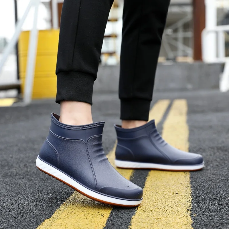 Men's Mid-calf Rain Boots Fashion Round Head Solid Colour Non-slip Comfort Kitchen Fishing Work Water Shoes Chaussure Homme