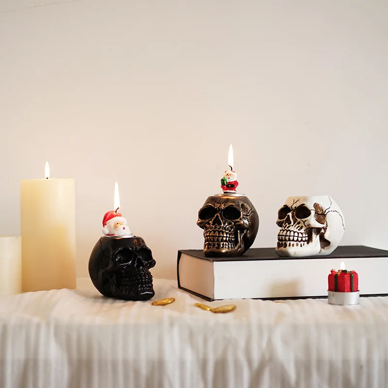 

Skull Candlestick Figurine Ornament Atmosphere Decoration Script Murder Prop Halloween Home Resin Craft Home Decor Sculpture