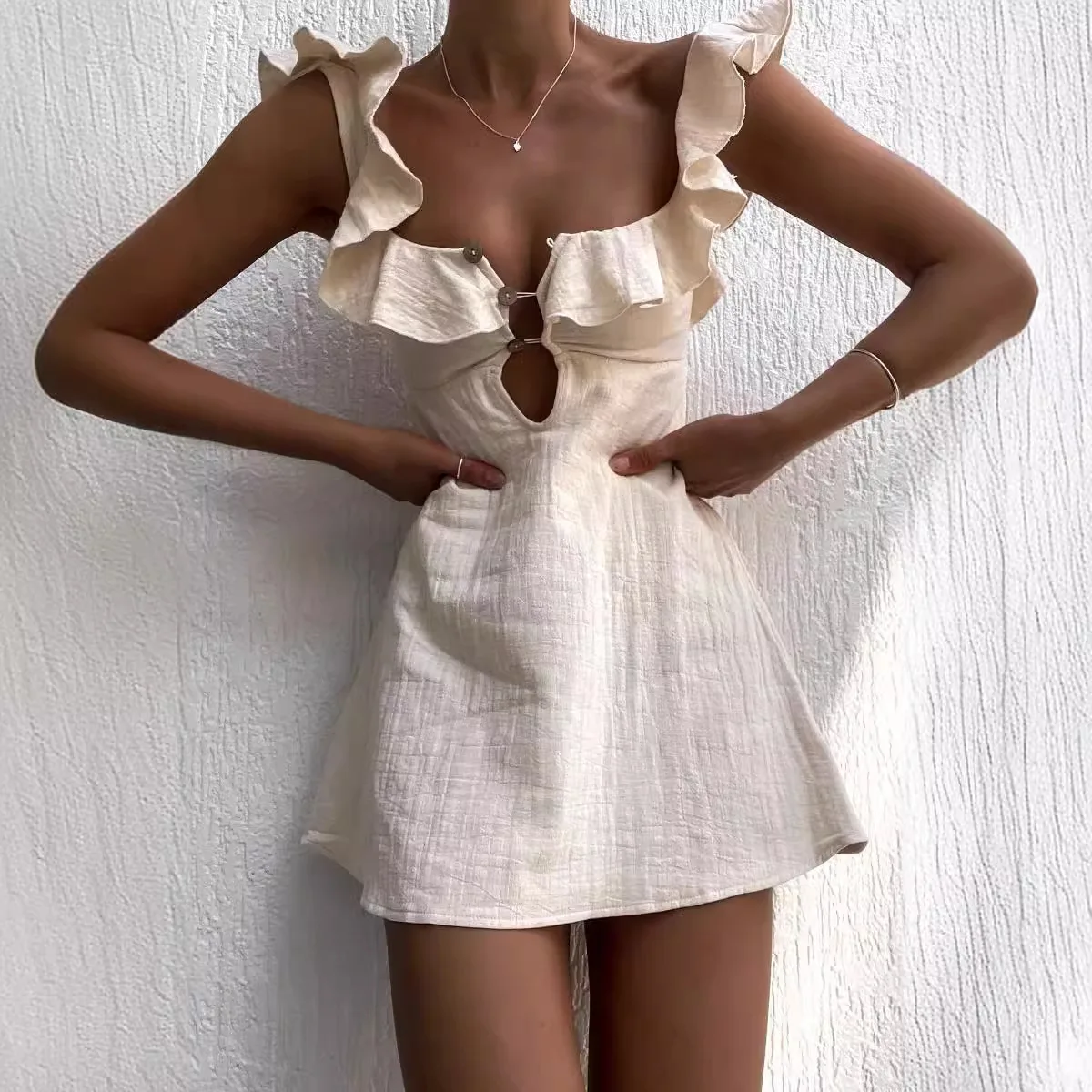 Summer Hollow Out Button Ruffles Dress Sexy V Neck Sleeveless Dress New Holiday Beach Cotton Linen Mini Dress Robe Femme Été