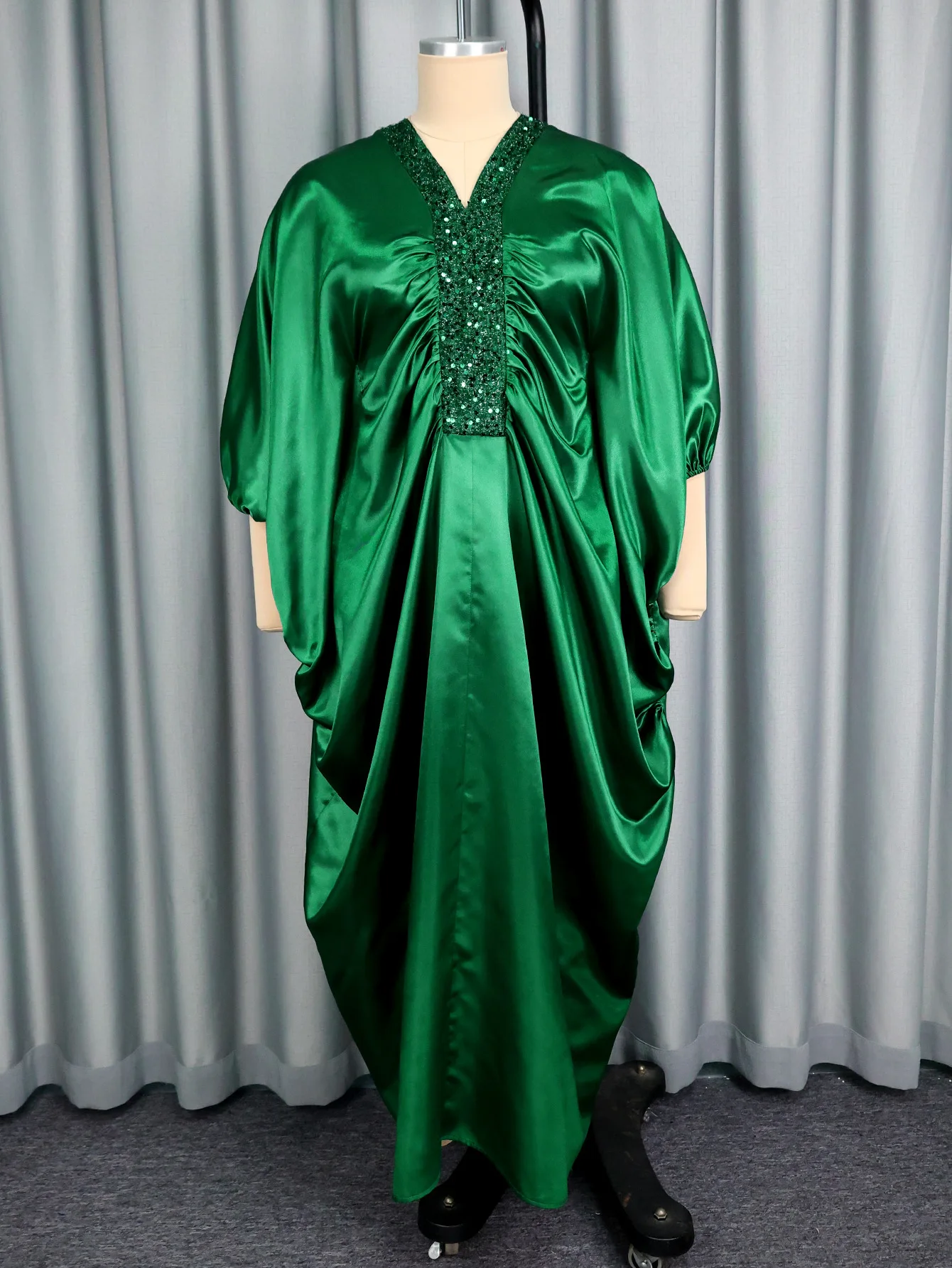 

Африканские платья Элегантные блестящие платья Bubu Женский цельный комплект Кружевное платье с внутренней стороны Традиционная африканская одежда Длинные свободные Дашики