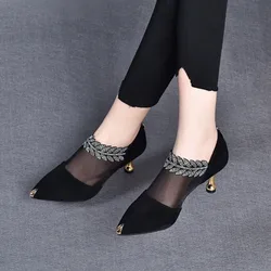 2024 New Summer Pointed Toe Elegant Women Dress Shoes Black Lace Rhinestone Slip-on Mesh Sandals Medium Heel Zipper Ladies Pumps